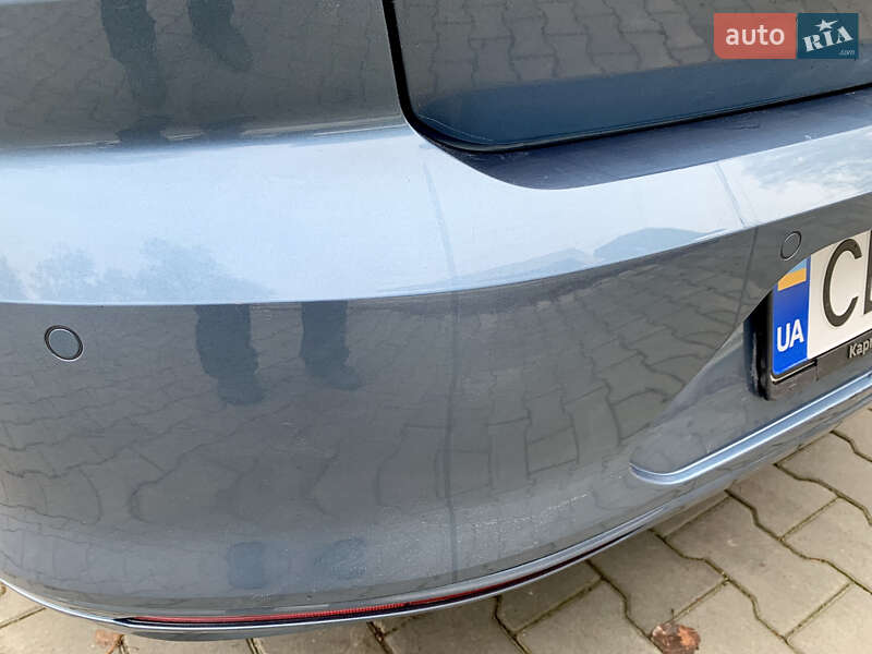 Седан Volkswagen Passat 2018 в Тернополі