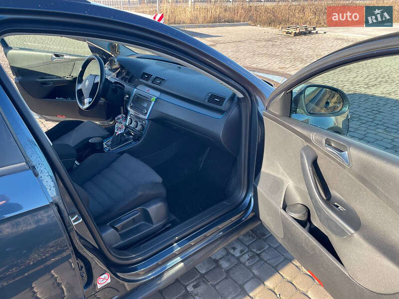 Универсал Volkswagen Passat 2005 в Львове