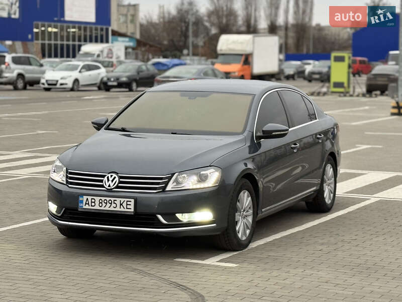 Volkswagen Passat 2011