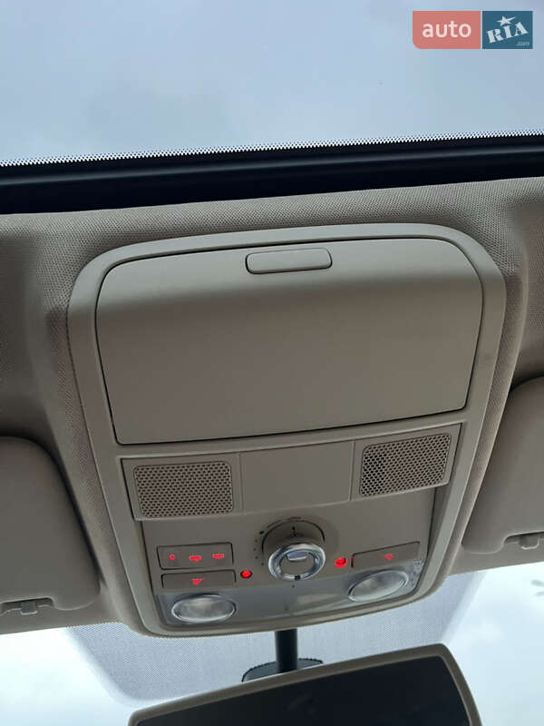 Седан Volkswagen Passat 2012 в Дніпрі