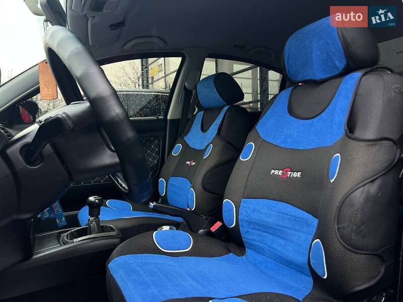 Седан Volkswagen Passat 2001 в Ивано-Франковске