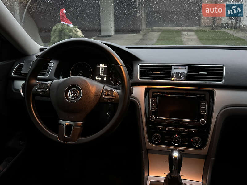 Седан Volkswagen Passat 2012 в Киеве фото 12 Седан Volkswagen Passat 2012 в Киеве