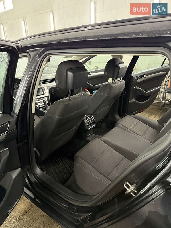 Універсал Volkswagen Passat 2016 в Києві