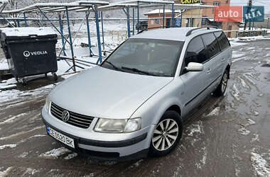 Універсал Volkswagen Passat 1999 в Чернівцях