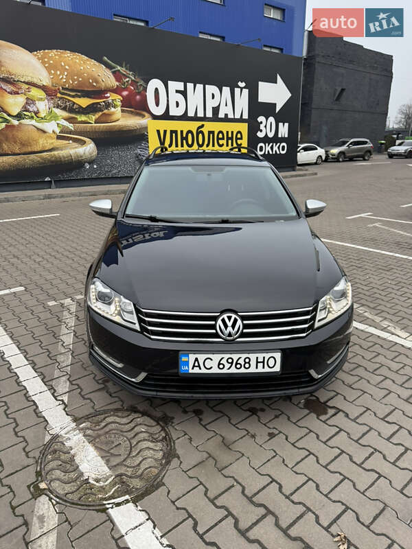 Универсал Volkswagen Passat 2013 в Киеве