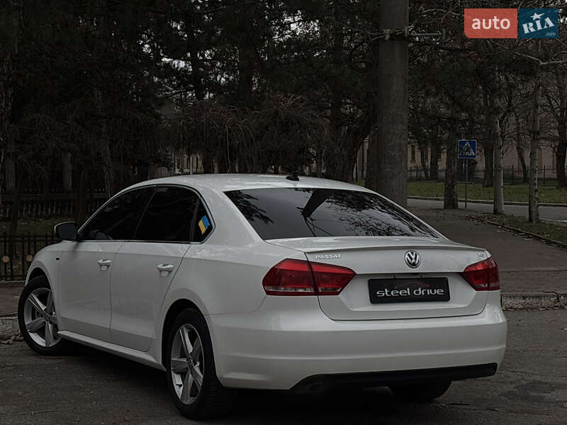 Седан Volkswagen Passat 2015 в Николаеве