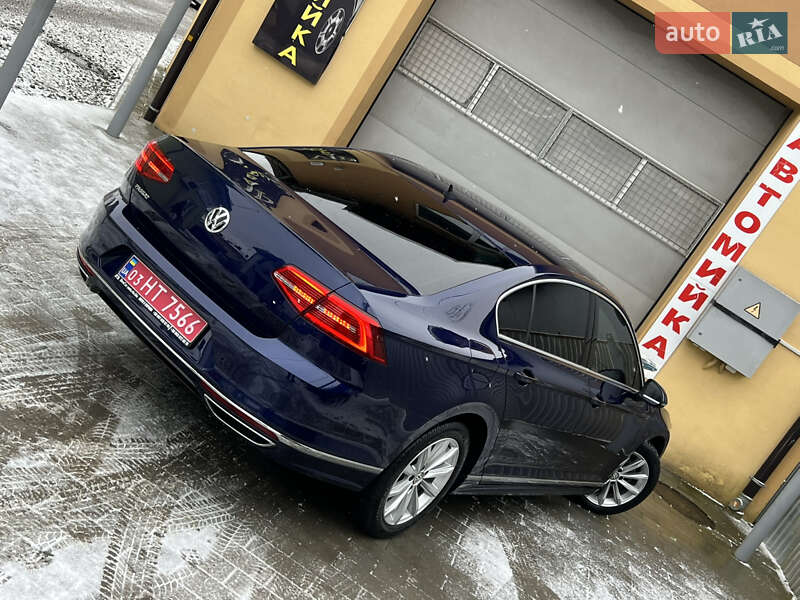 Седан Volkswagen Passat 2019 в Дрогобыче