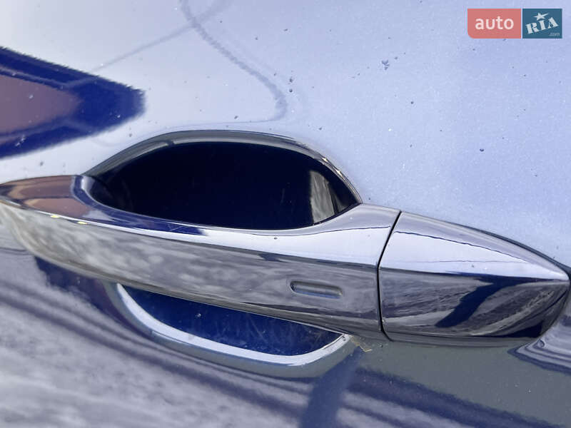 Седан Volkswagen Passat 2019 в Дрогобыче