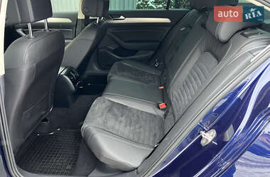 Седан Volkswagen Passat 2019 в Дрогобыче