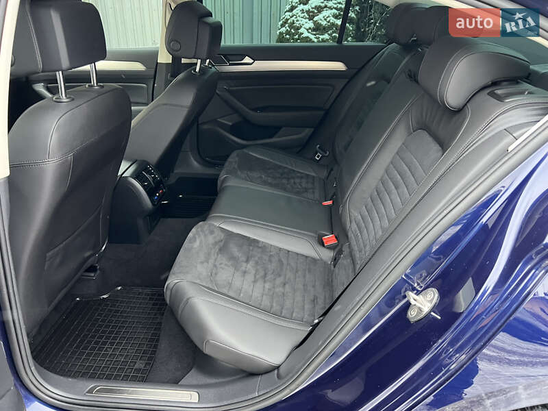 Седан Volkswagen Passat 2019 в Дрогобыче