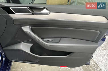 Седан Volkswagen Passat 2019 в Дрогобыче