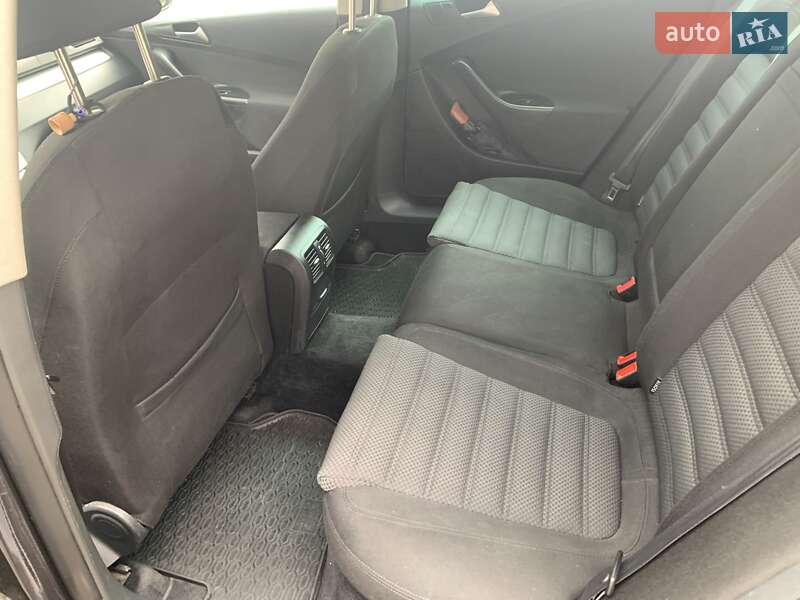 Универсал Volkswagen Passat 2009 в Виннице