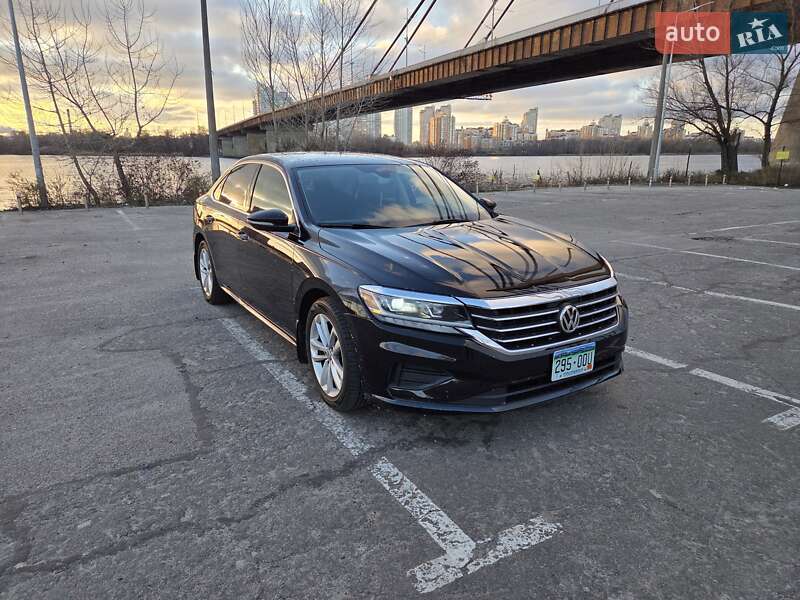 Седан Volkswagen Passat 2020 в Києві