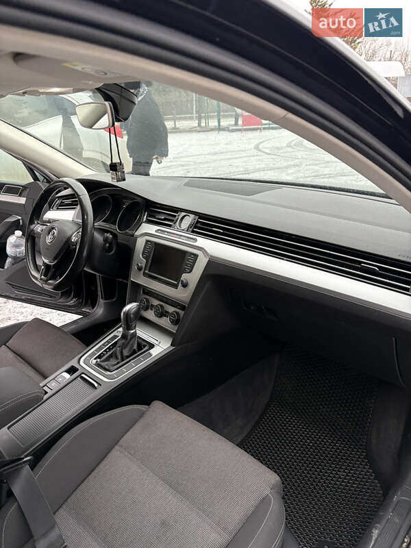 Універсал Volkswagen Passat 2015 в Стрию