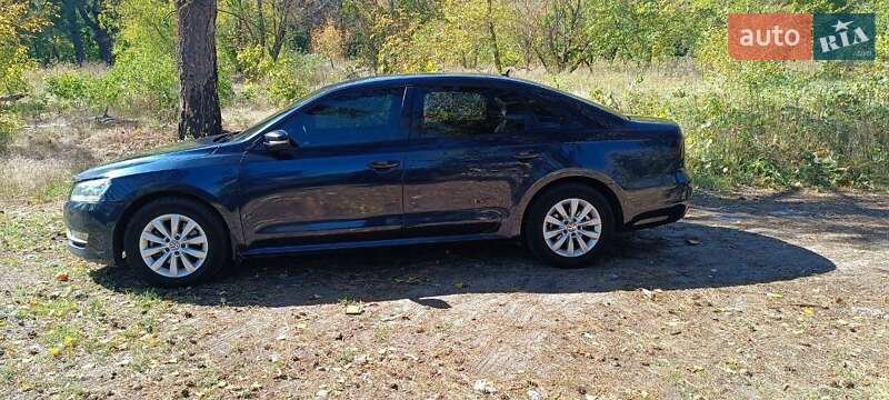 Седан Volkswagen Passat 2015 в Дніпрі фото 21 Седан Volkswagen Passat 2015 в Дніпрі