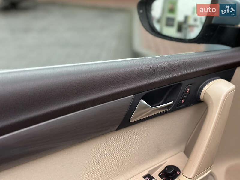 Универсал Volkswagen Passat 2011 в Дрогобыче фото 40 Универсал Volkswagen Passat 2011 в Дрогобыче
