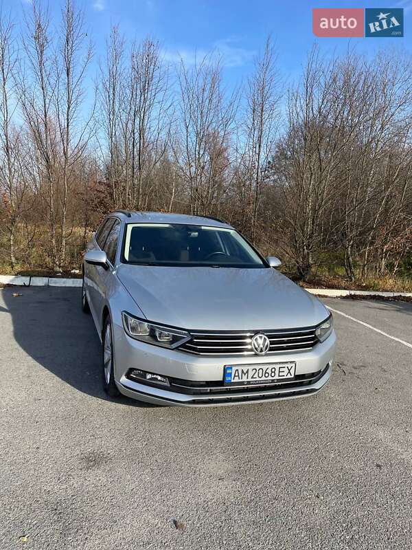Универсал Volkswagen Passat 2016 в Звягеле