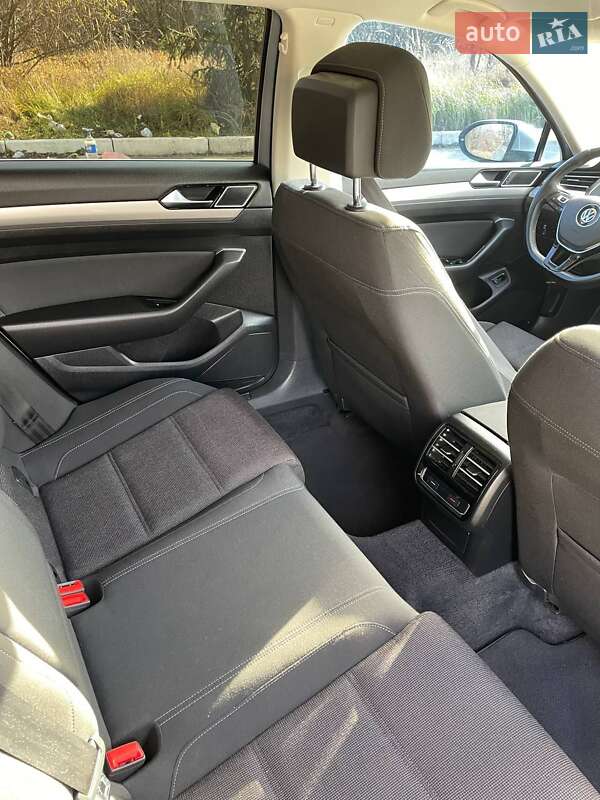 Универсал Volkswagen Passat 2016 в Звягеле