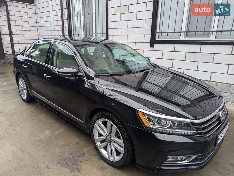 Седан Volkswagen Passat 2017 в Києві
