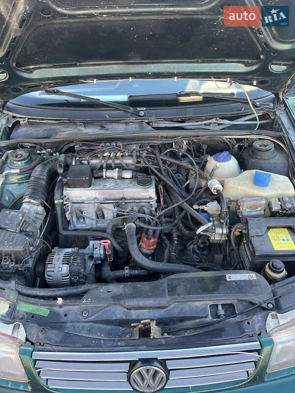 Седан Volkswagen Passat 1995 в Костополе фото 8 Седан Volkswagen Passat 1995 в Костополе