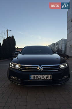 Универсал Volkswagen Passat 2017 в Одессе