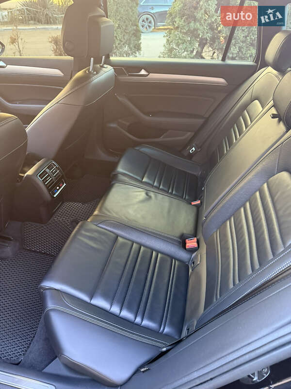 Універсал Volkswagen Passat 2017 в Одесі