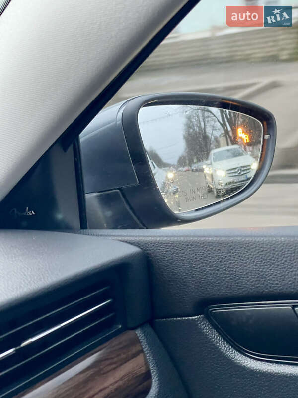 Седан Volkswagen Passat 2020 в Ромнах