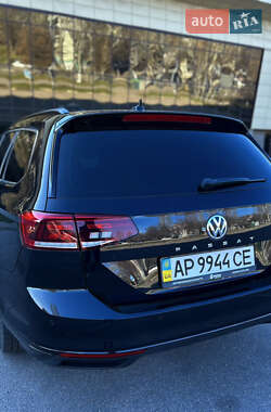 Универсал Volkswagen Passat 2019 в Запорожье