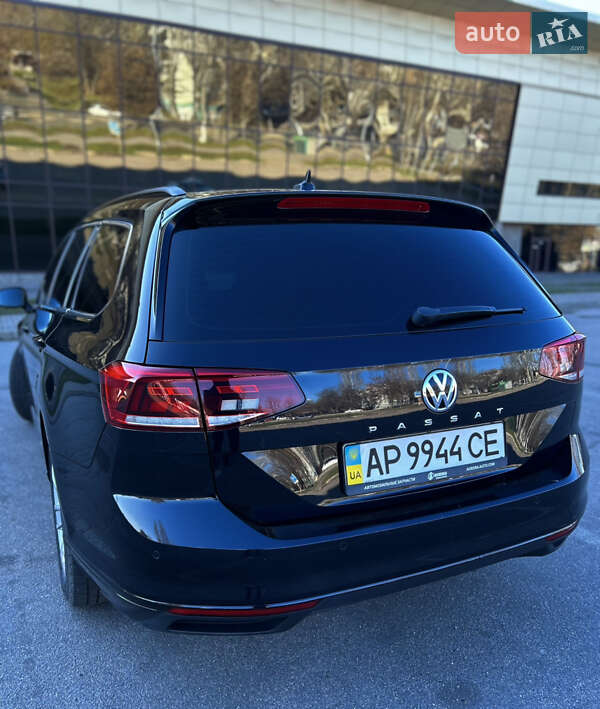 Универсал Volkswagen Passat 2019 в Запорожье