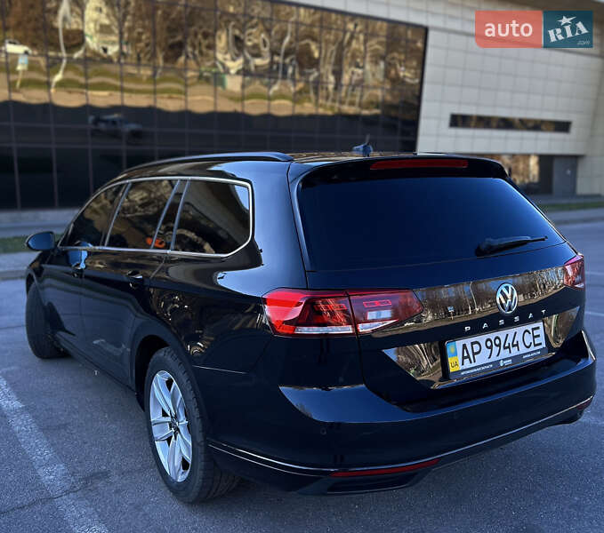 Универсал Volkswagen Passat 2019 в Запорожье
