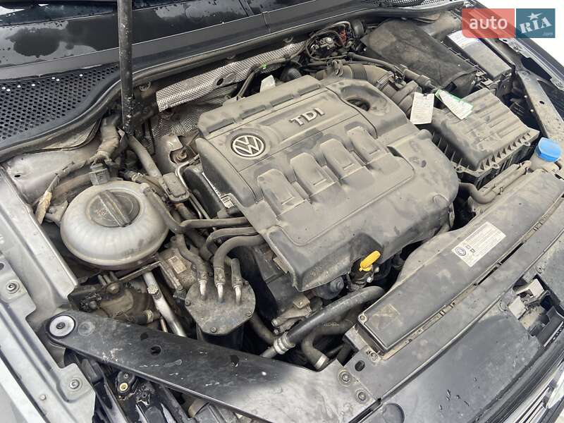 Универсал Volkswagen Passat 2017 в Ивано-Франковске