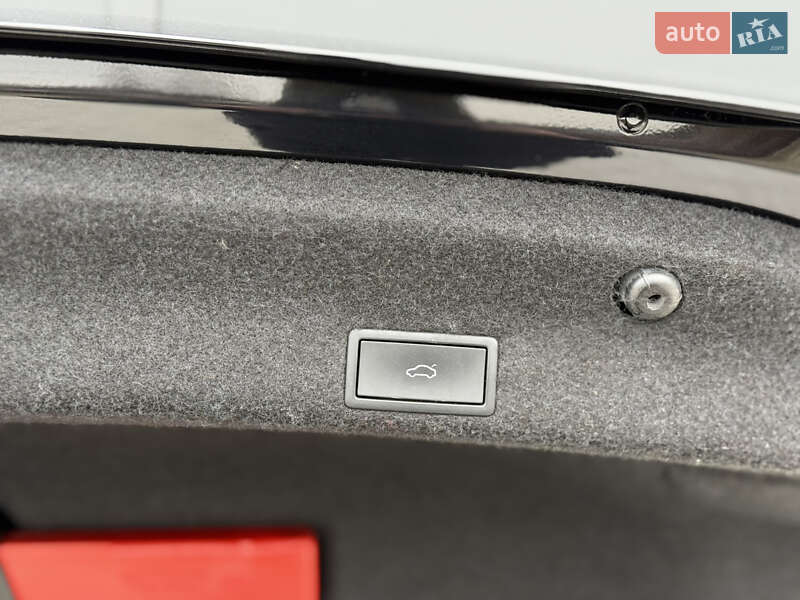 Седан Volkswagen Passat 2022 в Броварах