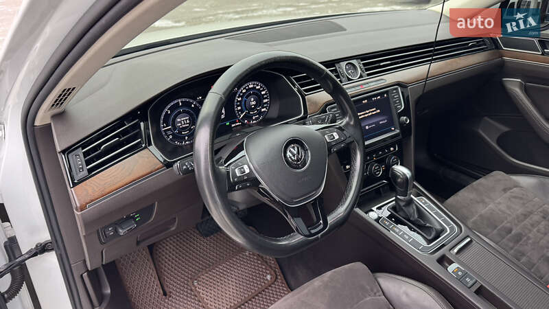 Универсал Volkswagen Passat 2016 в Виннице