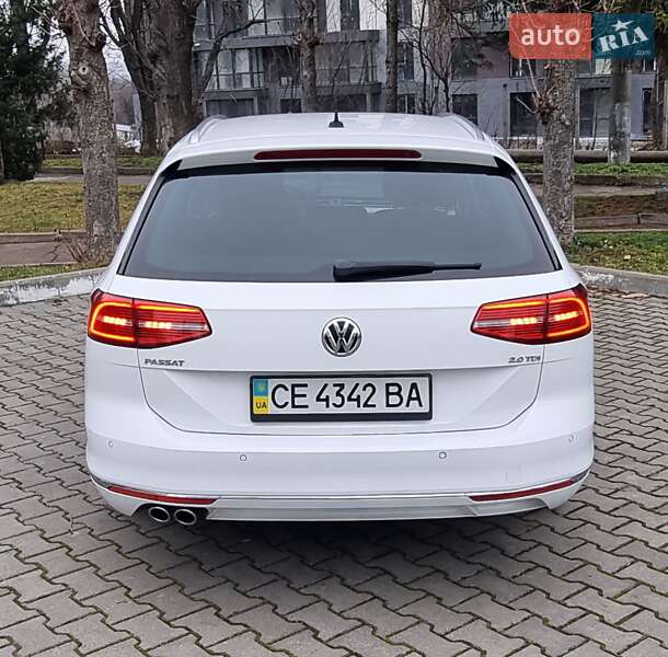 Універсал Volkswagen Passat 2015 в Чернівцях