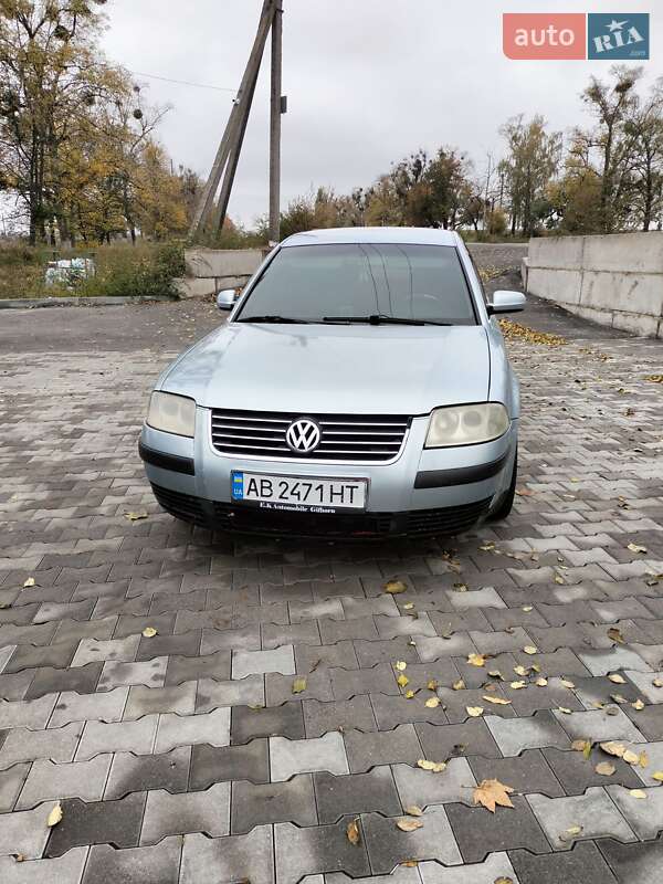 Седан Volkswagen Passat 2000 в Дашеве
