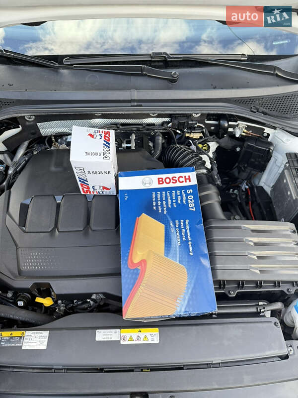 Універсал Volkswagen Passat 2022 в Вараші