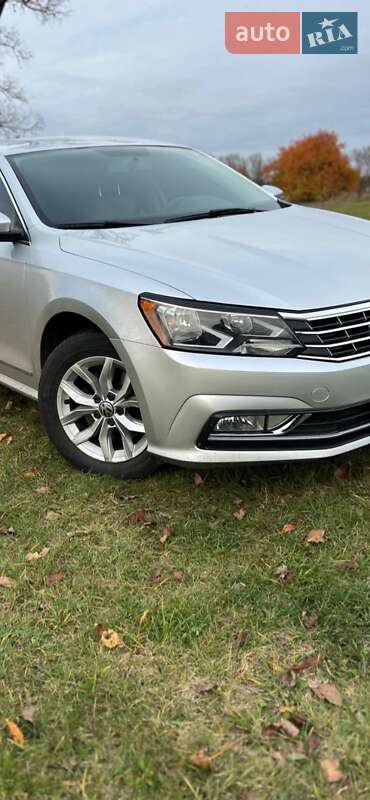 Седан Volkswagen Passat 2017 в Конотопе