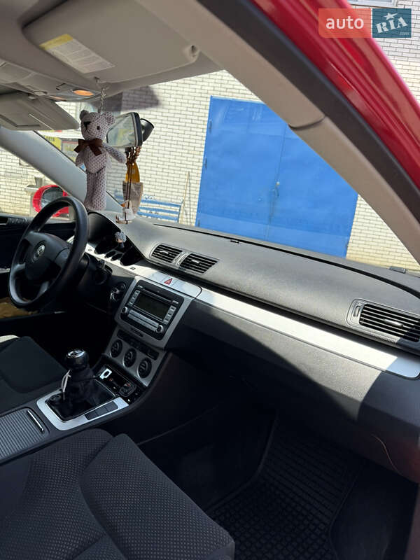 Универсал Volkswagen Passat 2007 в Ивано-Франковске