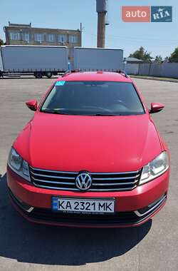Универсал Volkswagen Passat 2012 в Киеве