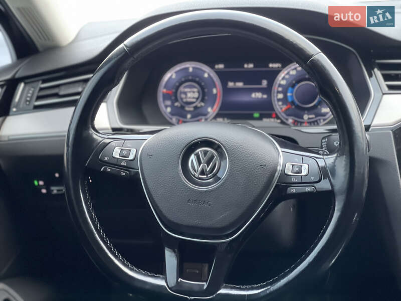 Универсал Volkswagen Passat 2014 в Житомире