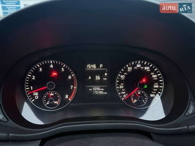 Седан Volkswagen Passat 2015 в Ірпені фото 13 Седан Volkswagen Passat 2015 в Ірпені