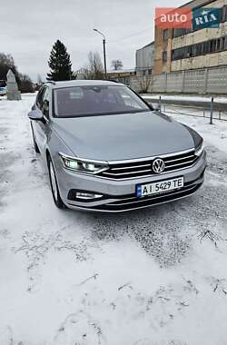 Універсал Volkswagen Passat 2020 в Миронівці