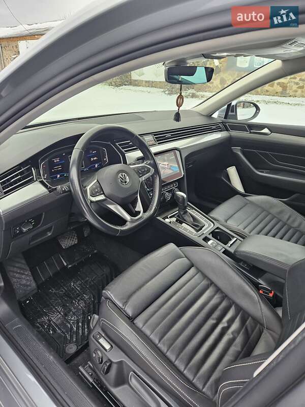Универсал Volkswagen Passat 2020 в Мироновке фото 15 Универсал Volkswagen Passat 2020 в Мироновке