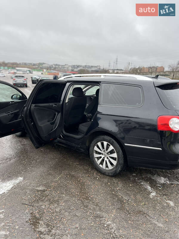 Універсал Volkswagen Passat 2010 в Радивиліві