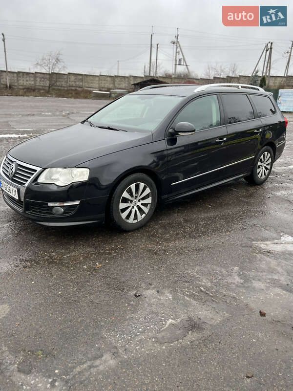 Універсал Volkswagen Passat 2010 в Радивиліві