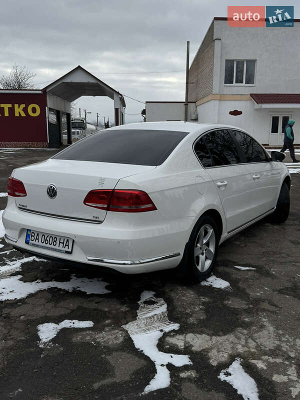Седан Volkswagen Passat 2013 в Кривом Озере