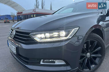 Седан Volkswagen Passat 2015 в Кривом Роге