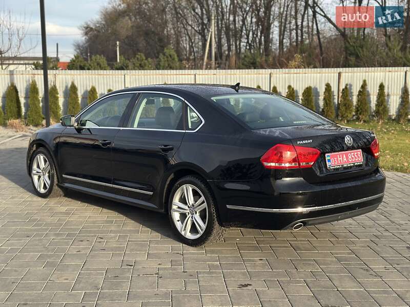 Седан Volkswagen Passat 2012 в Луцке