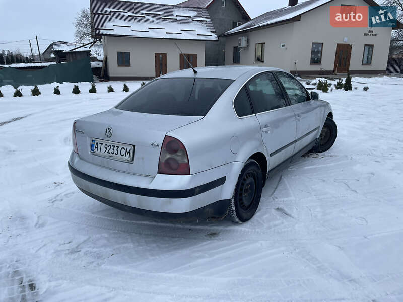 Седан Volkswagen Passat 2002 в Городенці
