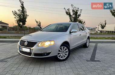 Седан Volkswagen Passat 2008 в Мукачево